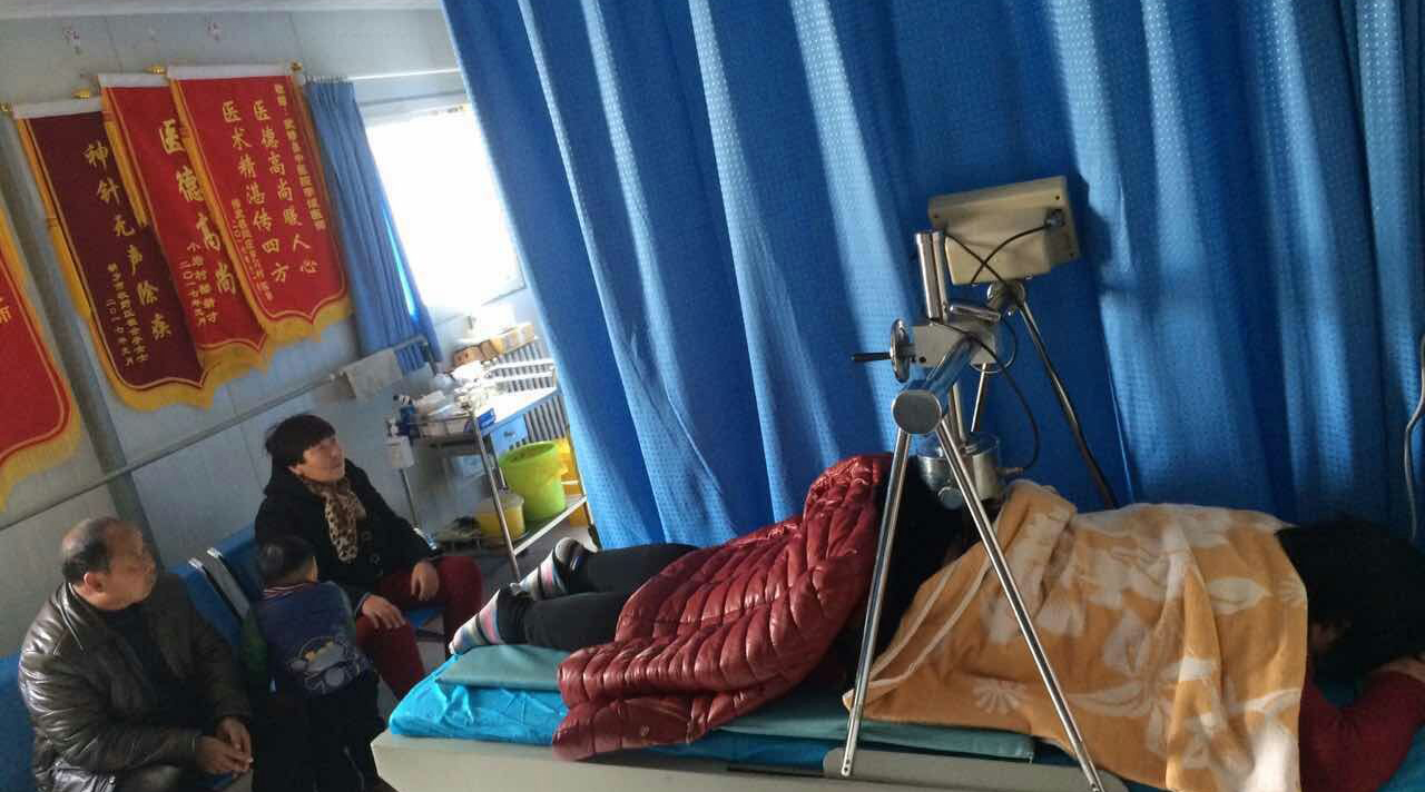 治疗颈椎病腰椎间盘突出症不打针不吃药不手术