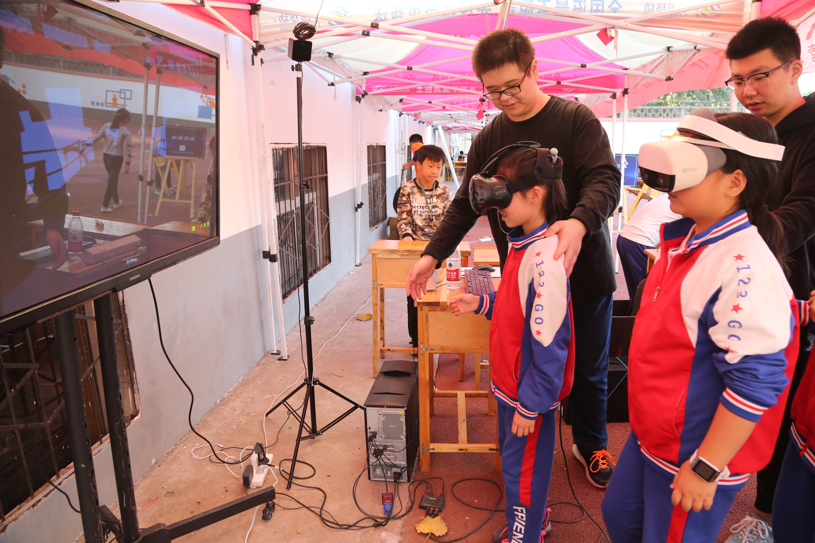 图片新闻:校园开设智能课程 从小培养创新能手