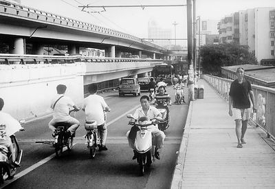 ͼһʱ֮��Υ��ͨ���棬���ˡ�������������ʱ���ܸ������